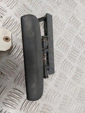 Poignee porte avant droit