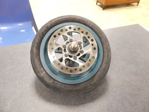 Roue avant pour trottinette - roue,