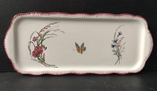 PLAT A CAKE RECTANGULAIRE SIGNE UC SARREGUEMINES DECOR  PAPILLON