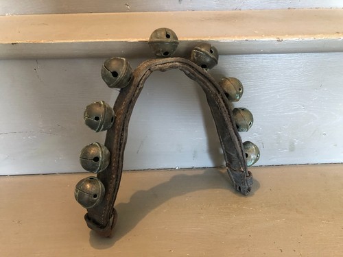 Ancien collier grelots - a, grelots,