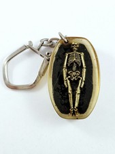 PORTE-CLES - Étrange ! -