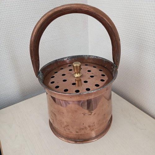 Ancienne bassinoire - ancienne,