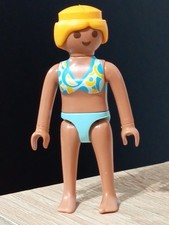PLAYMOBIL FIGURINE FEMME FILLE