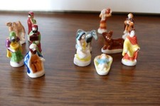 12 FÈVES "NUIT DIVINE" SANTONS CRÈCHE PROVENÇALE / TB ETAT