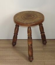 Ancien tabouret de traite en bois fait main français 3 pieds broche siège Bullseye 5311