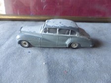 DINKY TOYS ROLLS ROYCE  SILVER WRAITH   MECCANO MADE IN ENGLAND  SANS BOITE
