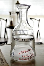CARAFE LOUPE BONNECAZE (BLEU/ROUGE) EN VERRE - POUR DE L'EAU, VINS, ABSINTHE !!!