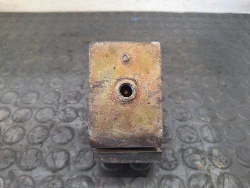 Support moteur nissan cabstar - moteur,