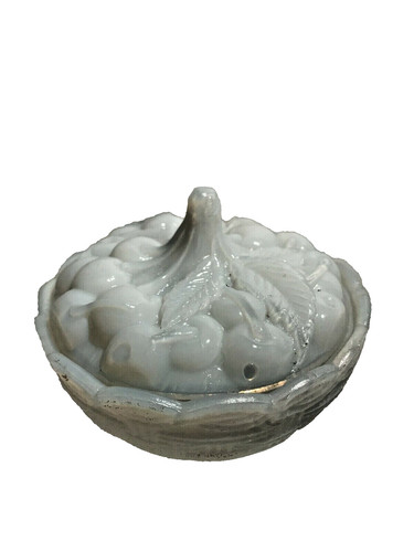 Joli sucrier pot couvert