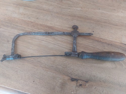 Petite scie horloger
