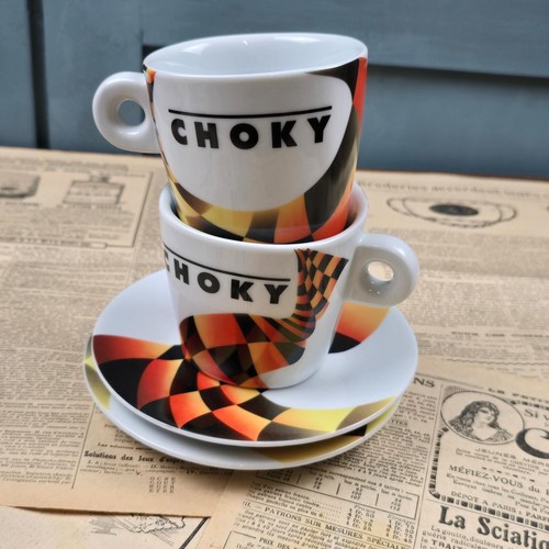Lot tasses sous - de, +