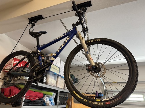 Small trek fuel 100 full - fuel,