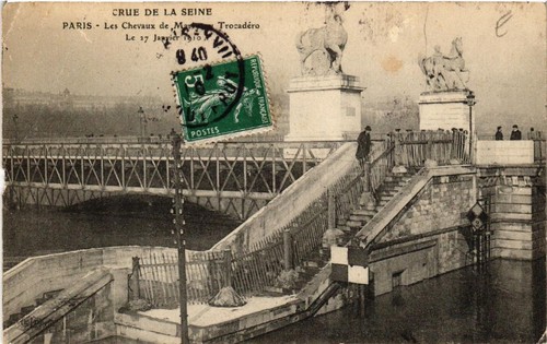 Cpa paris les - paris, chevaux