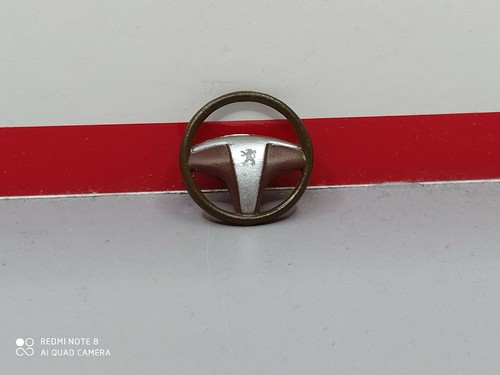 Volant peugeot v10 - 1/18,