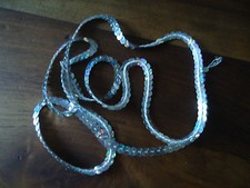 RUBAN SEQUINS -  ARGENTE - dimensions 93 cm * 0,5 cm