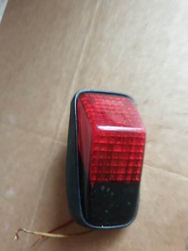 Feu arrière rouge noir - feu,