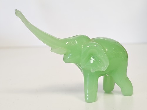 Petite sculpture vintage