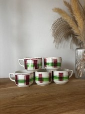 Ensemble De 5 Tasses Anciennes