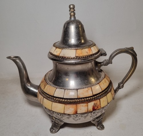 Ancienne théière marocaine - ancienne,