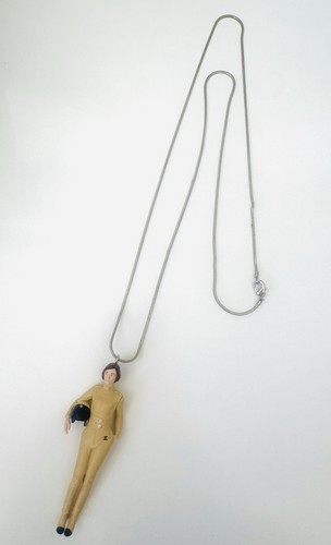 Iconique sautoir pendentif