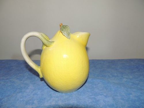 Ancien pichet barbotine citron - pichet,