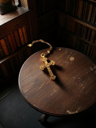 Croix religieuse vintage