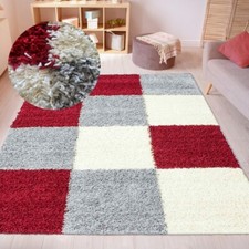 Tapis shaggy moderne à poils longs, design carreaux rouge gris crè