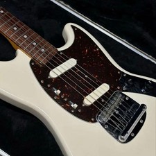 Fender Japan MG66 MUSTANG
