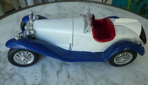 Burago alfa roméo 2300 - burago,