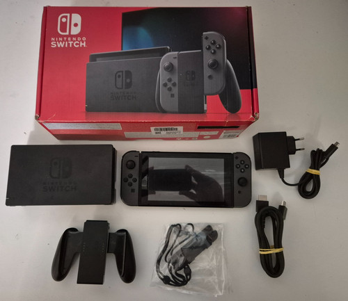 Nintendo switch console - :,