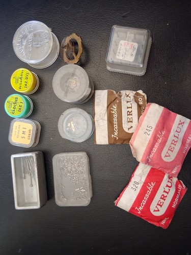 Lot anciennes fournitures