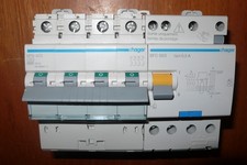 DISJONCTEUR TETRA. NFN463