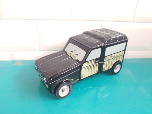 Voiture miniature boite métal