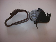 Ancien outil à nouer pour