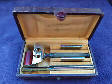 Petit équipement du poilu : rasoir de poilu " l'Essor " - coffret  1914  1918