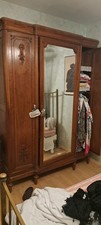Armoire chêne massif 3 portes + miroir