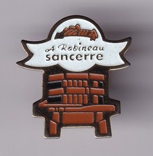 RARE PINS PIN'S .. ALCOOL VIN WINE VIGNE PRESSOIR CRU A.ROBINEAU SANCERRE 18 ~GB