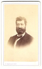 Photo F. Trottier, Clermont-Ferrand, Place Delille 12, Porträt eines Mannes ave 