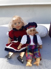 Lot de 2 poupées vintage –