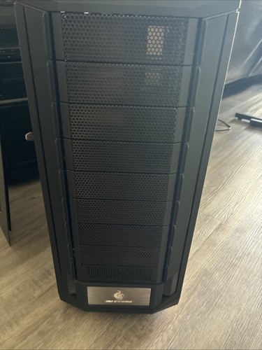 Cooler master storm trooper - cm,