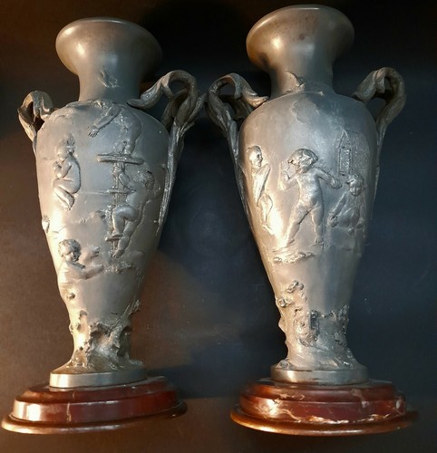 Paire vases étain - de,