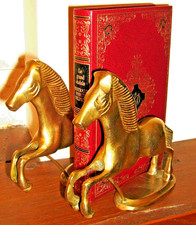 2  CHEVAUX LAITON DORÉ/ASSSEZ LOURDS 475 G L'UN/UTILISÉS EN SERRE LIVRE 16CM-H14