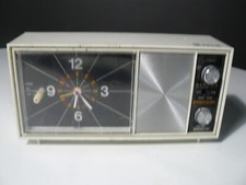RADIO REVEIL PRECOR BLANC ANNEE 70 FONCTIONNE