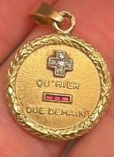 Belle médaille amour - belle,