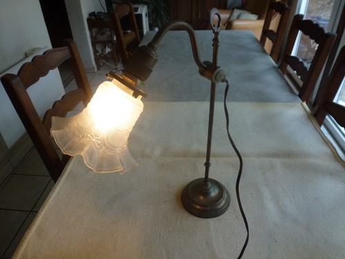 Ancienne lampe bureau metal - de,
