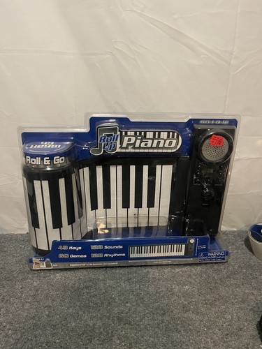 Roll and piano main - piano,
