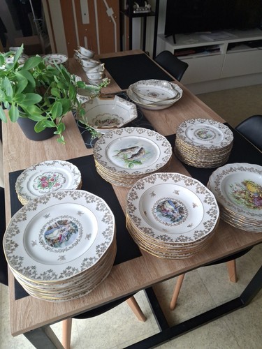 Ensemble vaisselle porcelaine