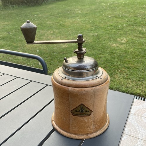Ancien rare moulin café - moulin, a