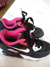 Une jolie dresseur fille