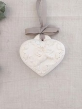 Diffuseur de parfum forme coeur . Diffuseur huile essentielle .